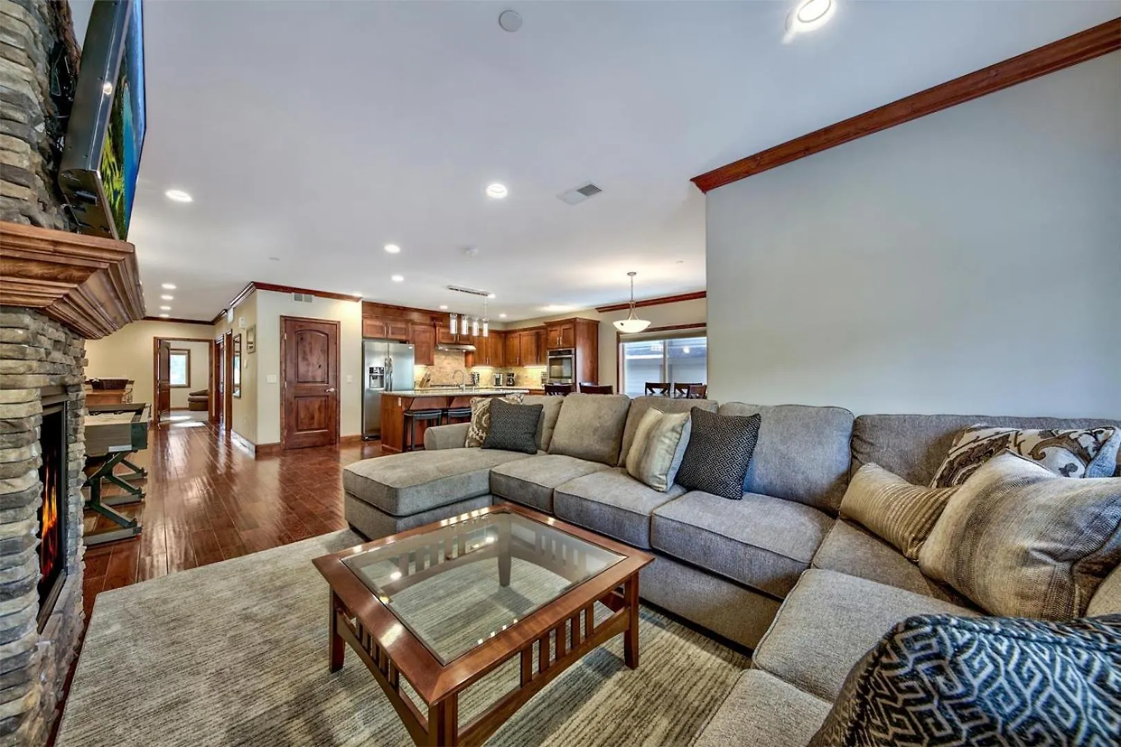 Villa Tahoe Woods 602 Dog Friendly Walk To Gondola Lake Casinos South Lake Tahoe USA